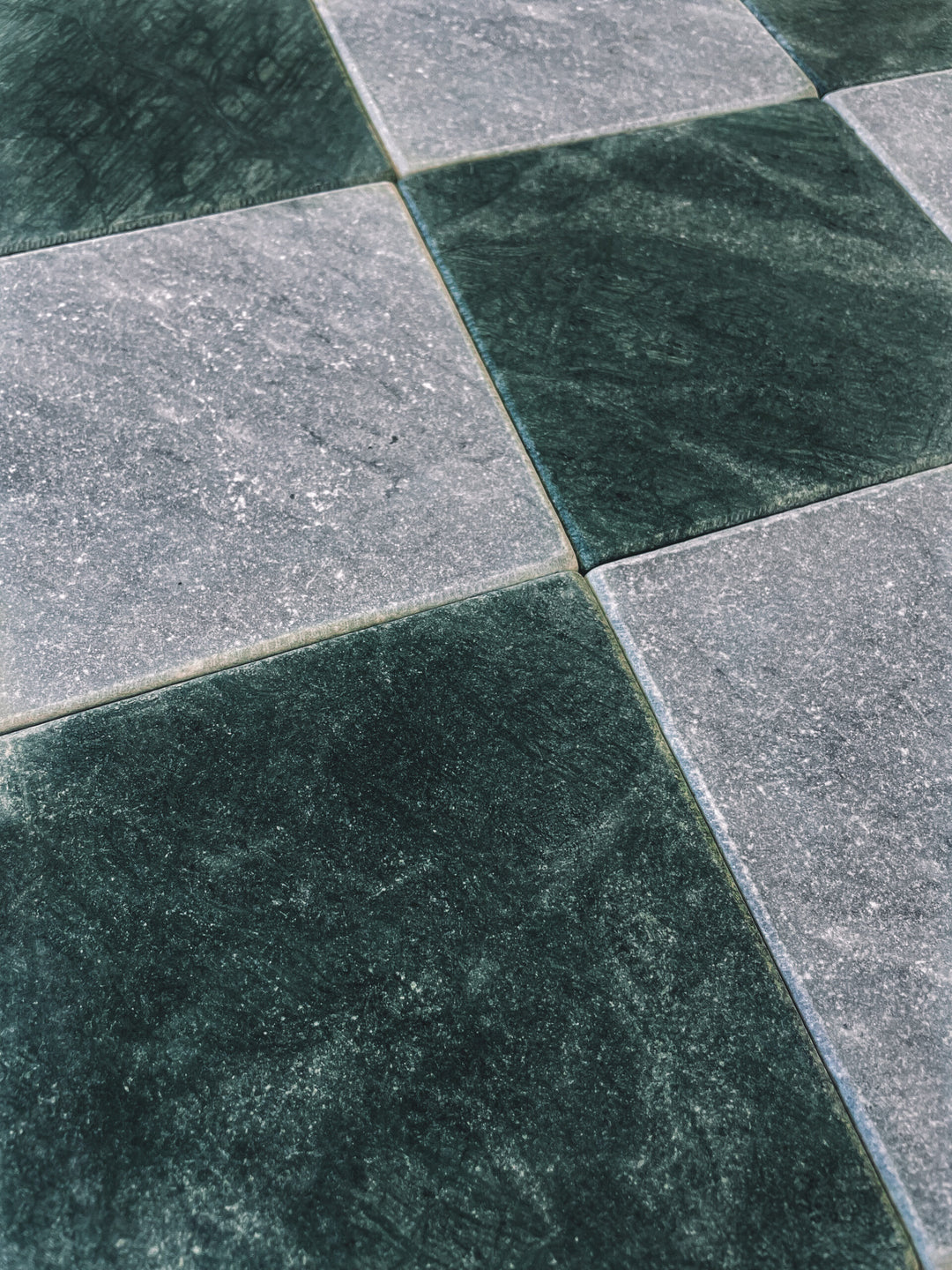 Indian Green Tumbled Square Natural Stone Tile 150×150mm