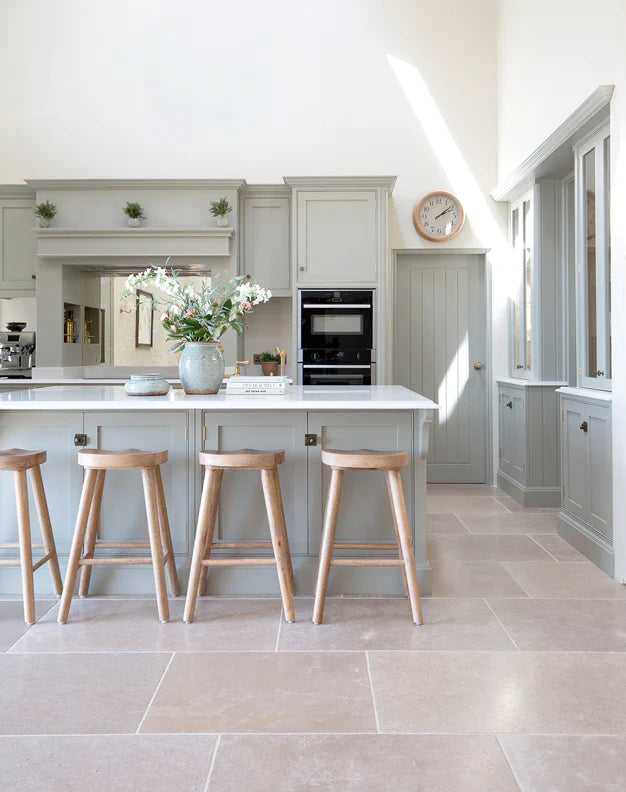 Sefrou Beige Brushed/Tumbled Limestone Tile 405×610mm