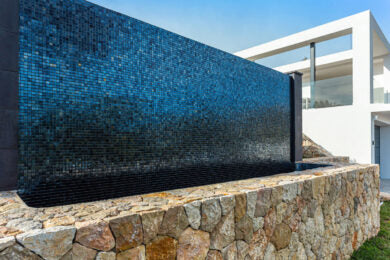 Onix Opalo Negro Pool Tile