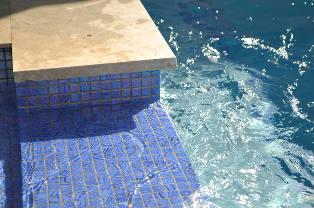 The Ezarri Vulcano Santorini Pool Tile, view 2
