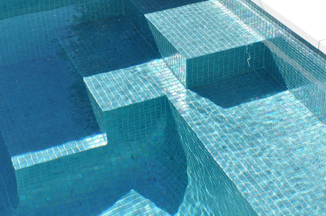 The Ezarri Vulcano Fuji Pool Tile, view 2