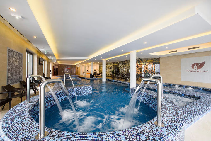The Ezarri Cocktail Blue Lagoon Pool Tile