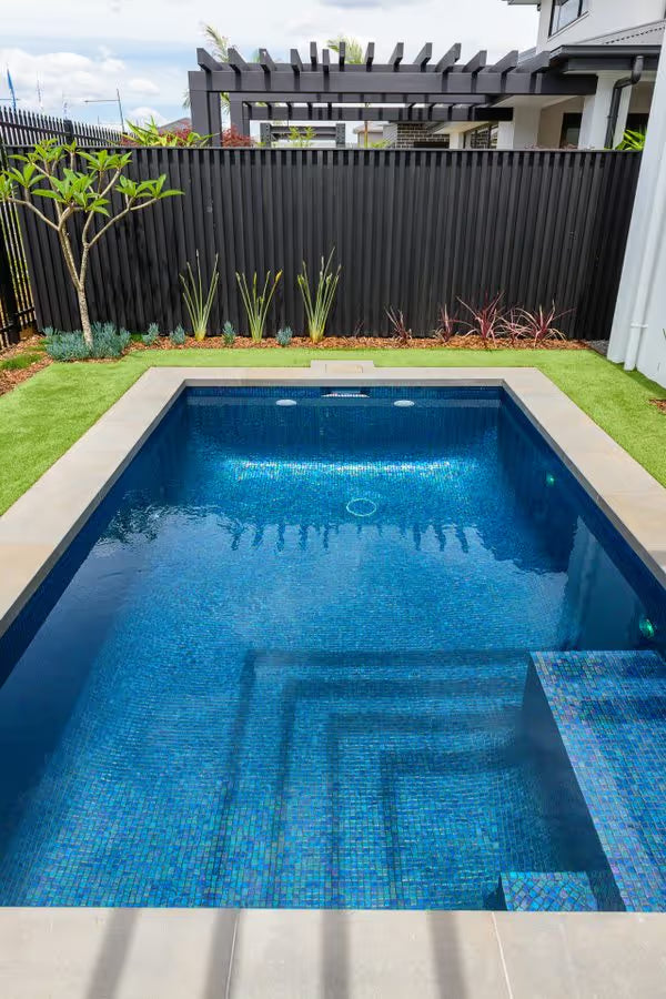 The Ezarri Iris Manly Pool Tile