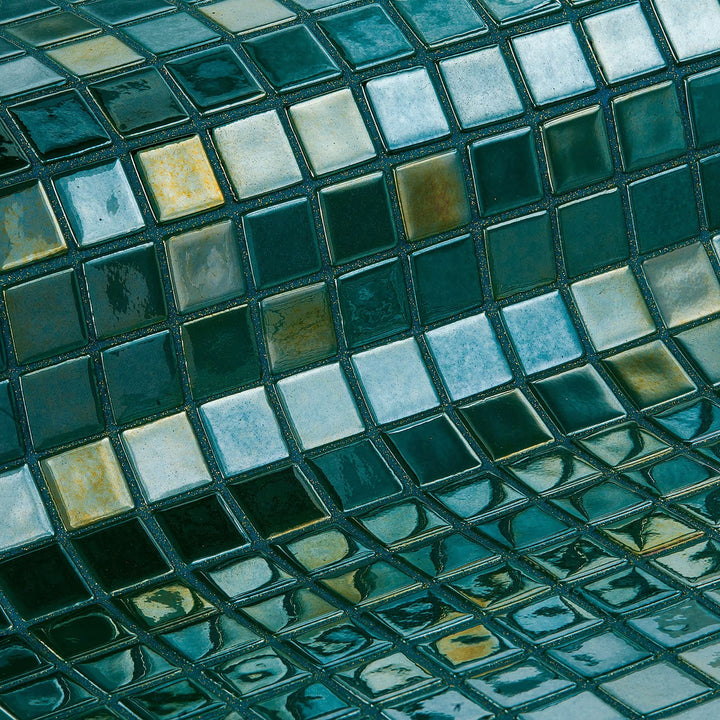 The Ezarri Metallica Esmeralda Pool Tile