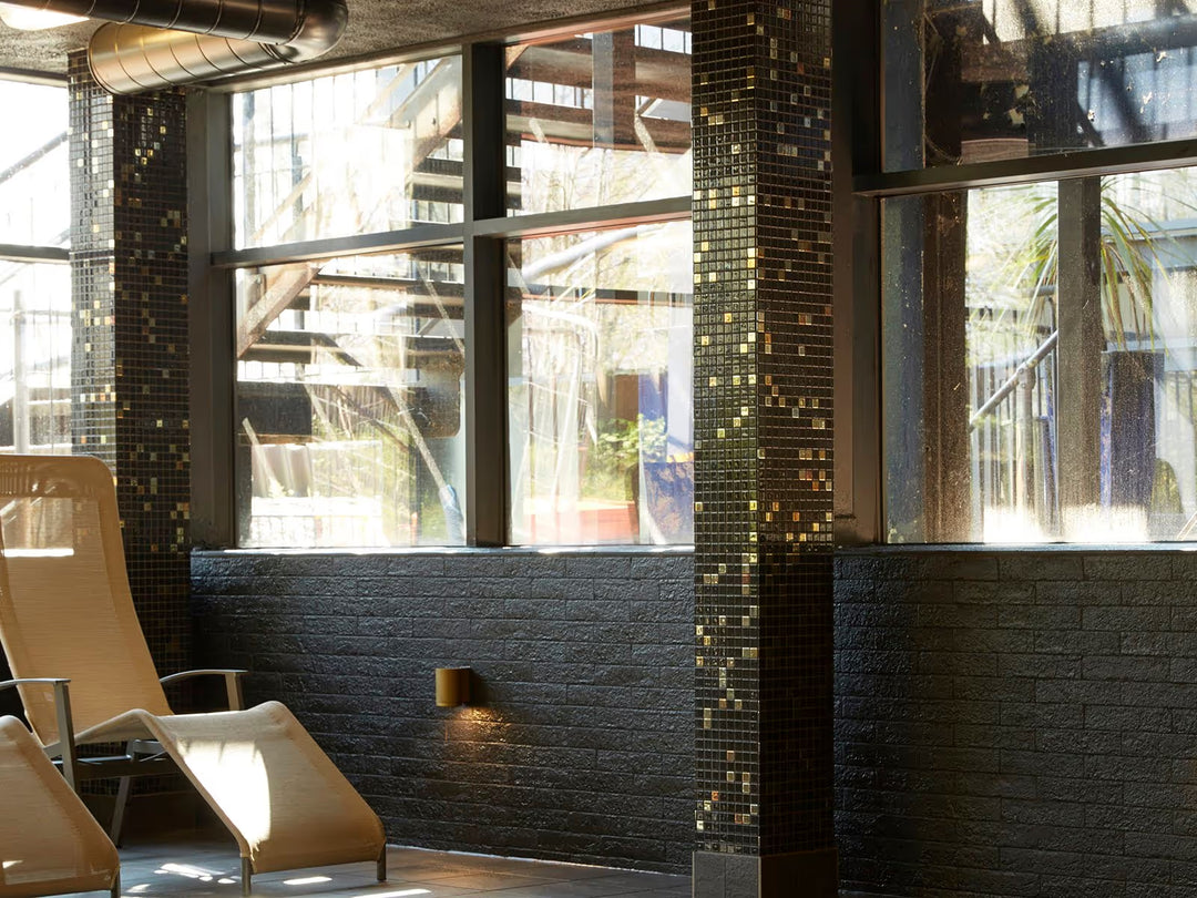 The Ezarri Cocktail Eclipse Pool Tile