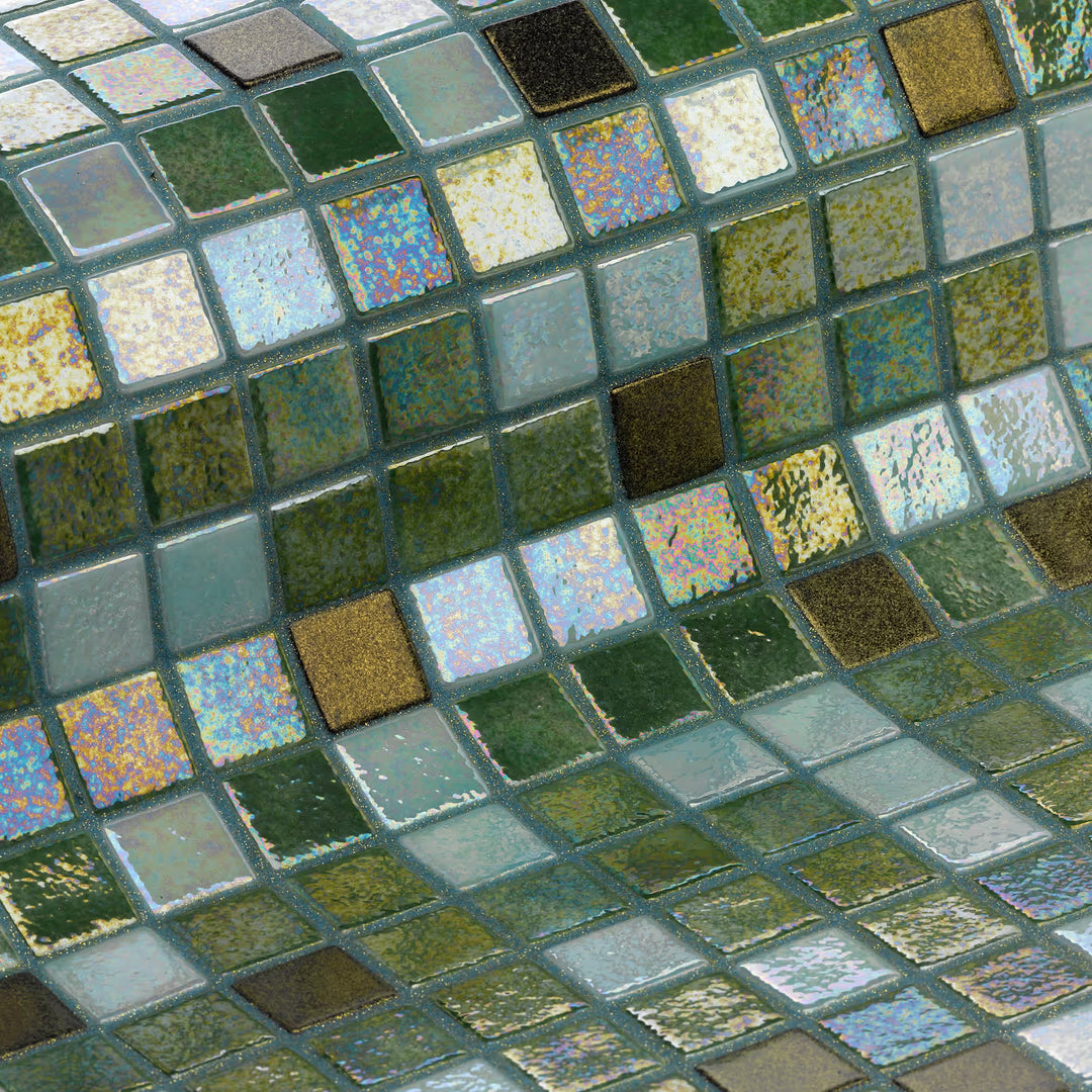 The Ezarri Cocktail Grasshopper Pool Tile