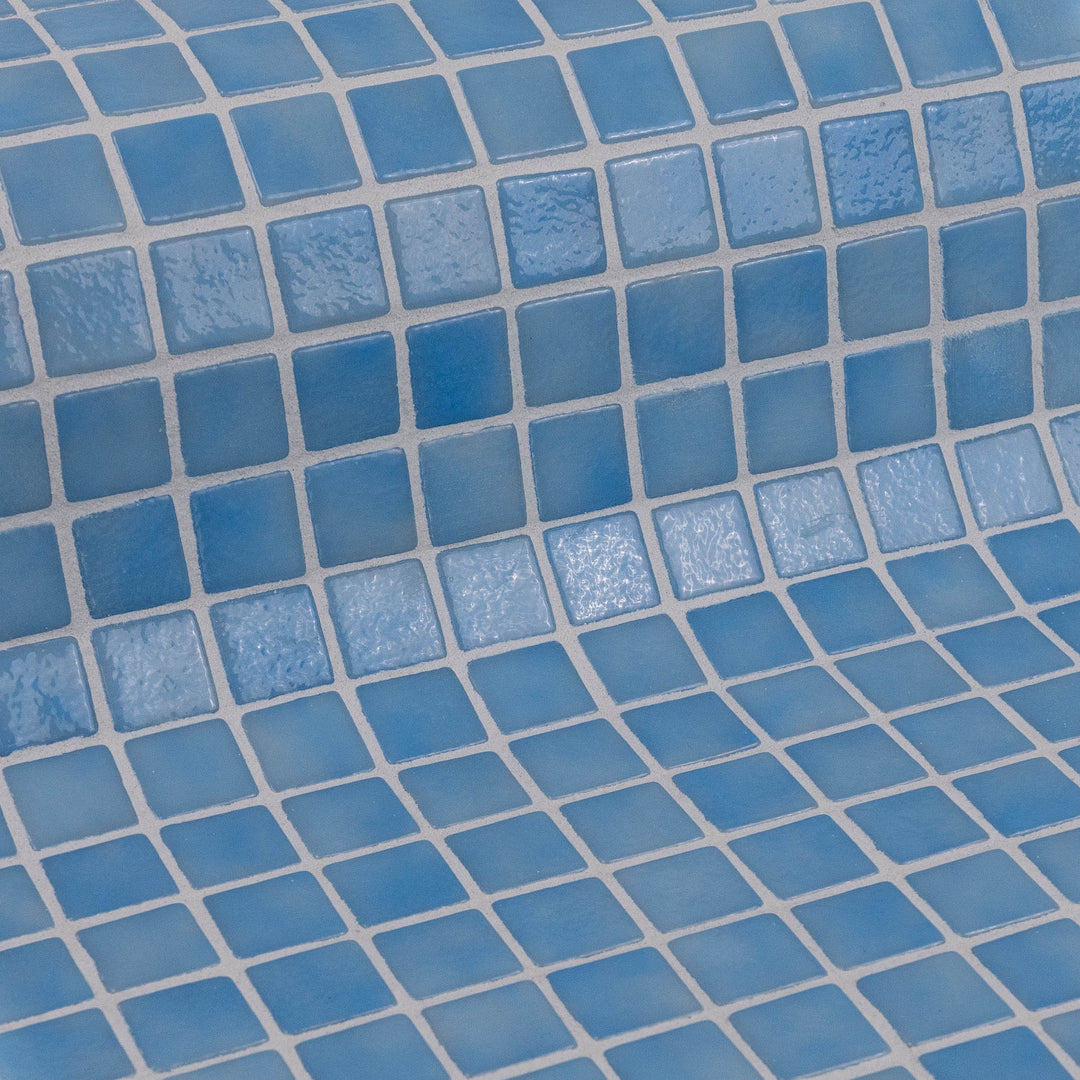 The Ezarri Niebla 20-A Pool Tile