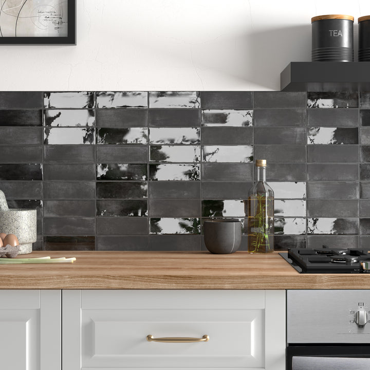 Stylish kitchen splashback tile design sample with colour and finish