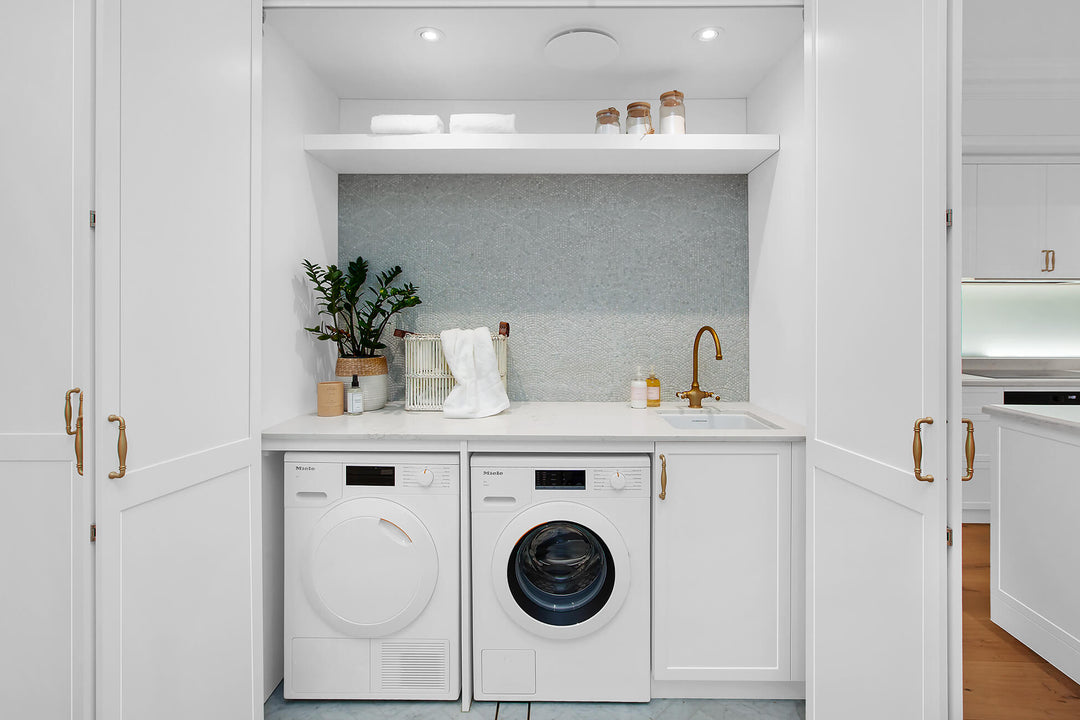 Turner Hastings Cuisine 46 x 46 Inset / Undermount Fine Fireclay Gloss White Sink