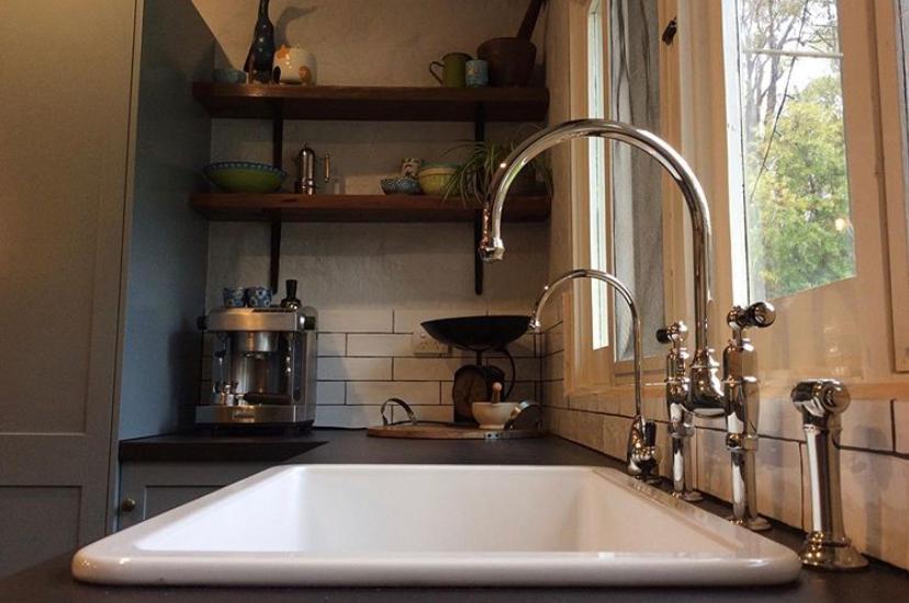 Turner Hastings Cuisine 68 x 48 Inset / Undermount Fine Fireclay Gloss White Sink