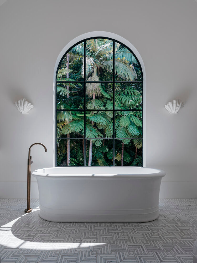 Chicago Carrara with Thassos Honed Mosaic