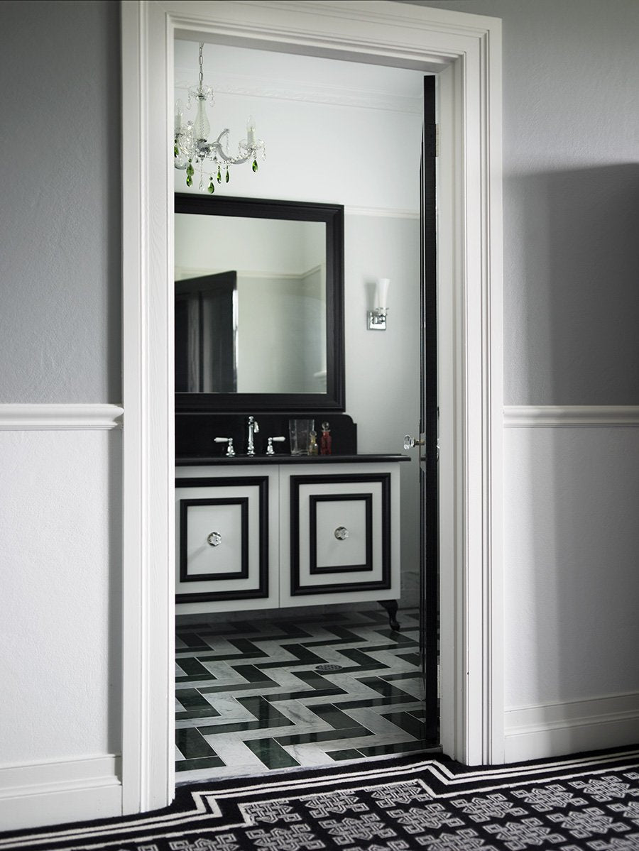 Nero Marquina Honed Subway 75×300