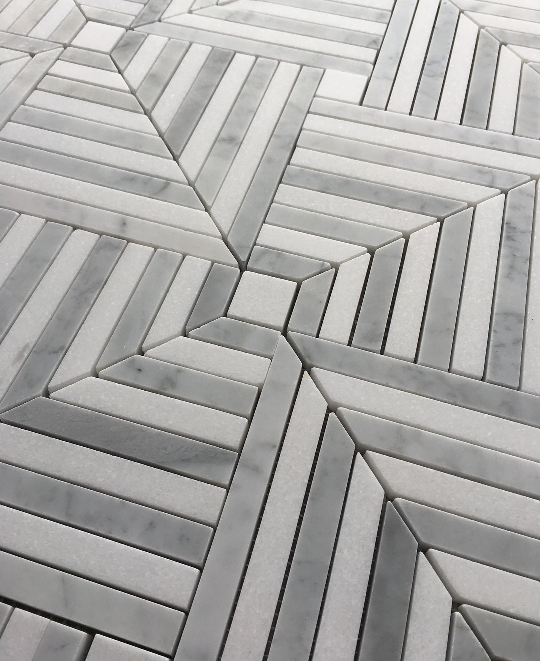 Chicago Carrara with Thassos Honed Mosaic