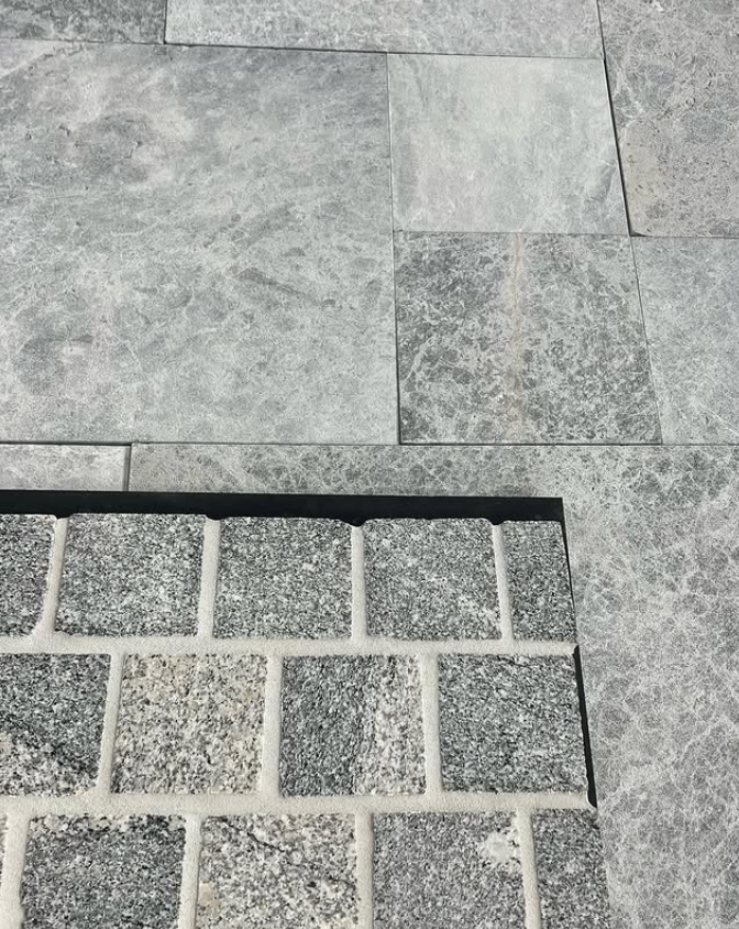 Fantasy Grey Flamed Offset Granite Cobblestone
