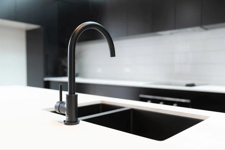 Meir Lavello Kitchen Sink - One and Half Bowl