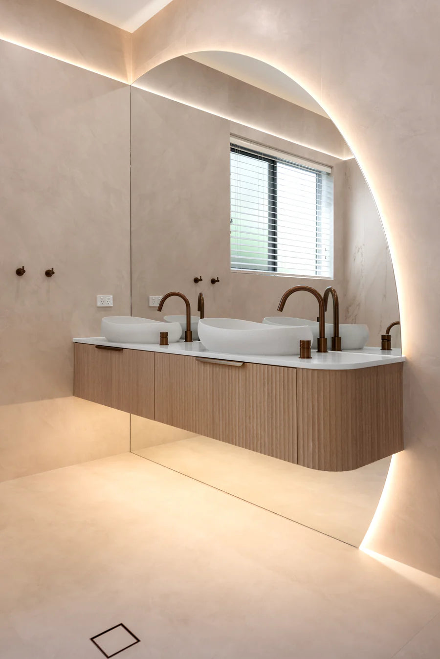 Meir Round Hob Mounted Swivel Spout