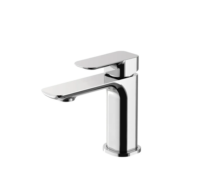 Oskar Short Basin Mixer