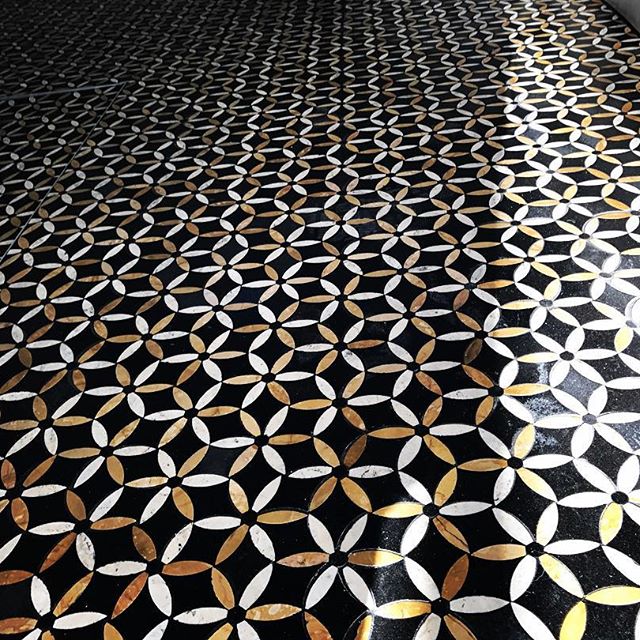 Sonja Natural Stone Mosaic White