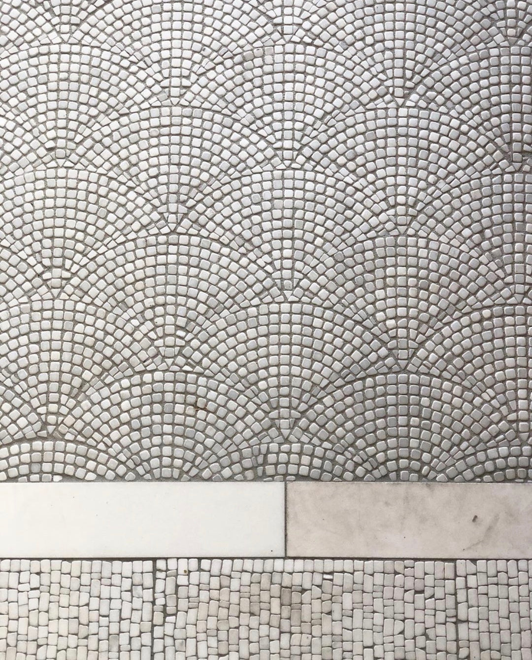 Thassos Tumbled Mini Fan Marble Mosaic