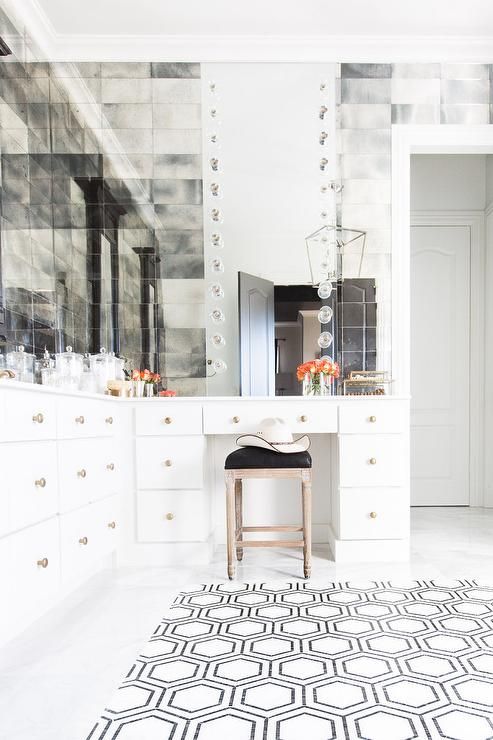 Quebec Honed Natural Marble Mosaic