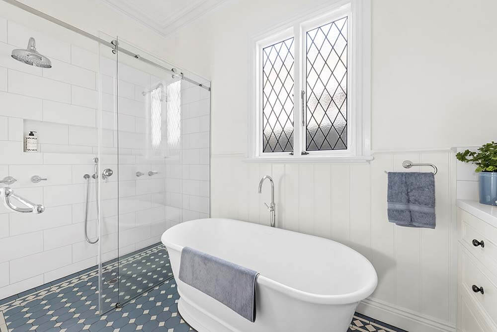 Turner Hastings Cambridge TitanCast Solid Surface Freestanding Bath - Satin Silk White