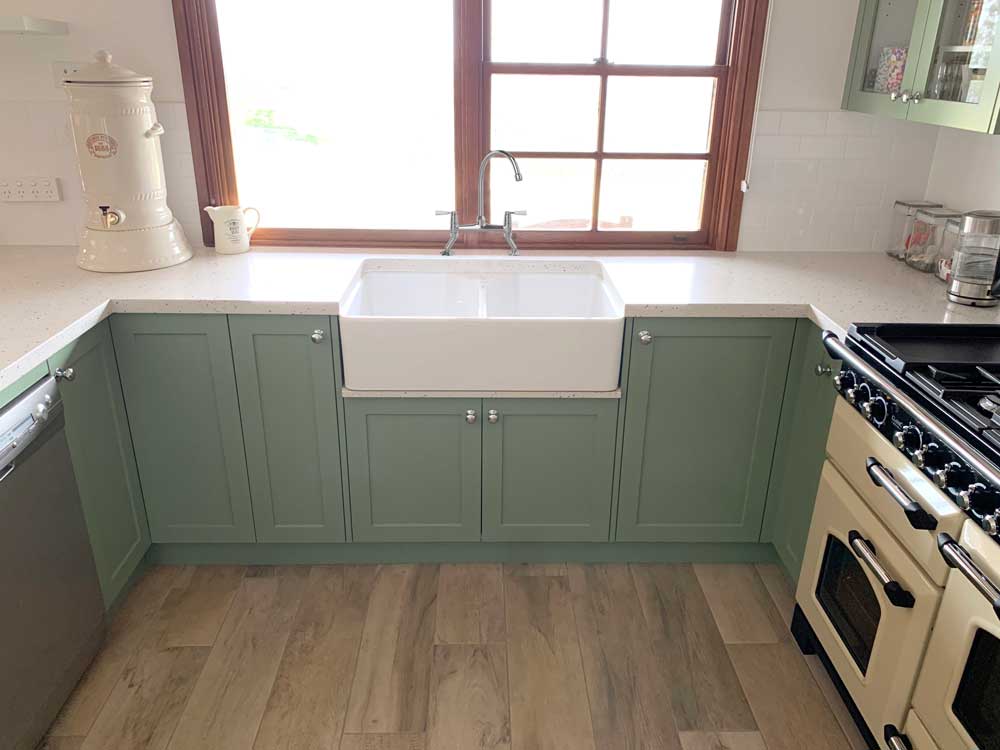 Turner Hastings Chester Double Flat Front Fine Fireclay Farmhouse Butler Sink Collection