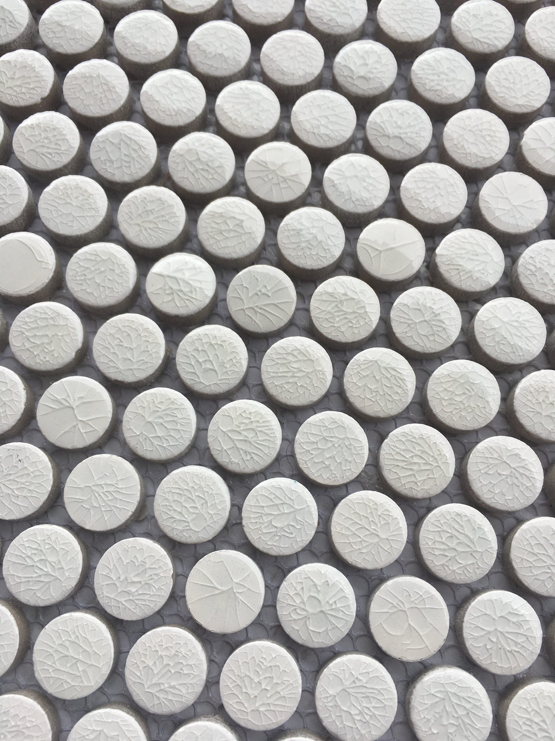 Mini Penny Round White Crackle