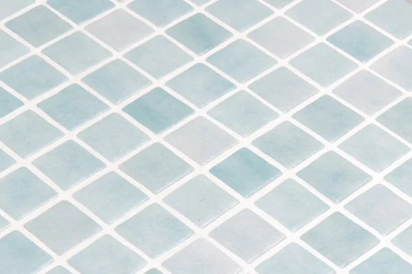 Onix Nieve Verde Light Pool Tile
