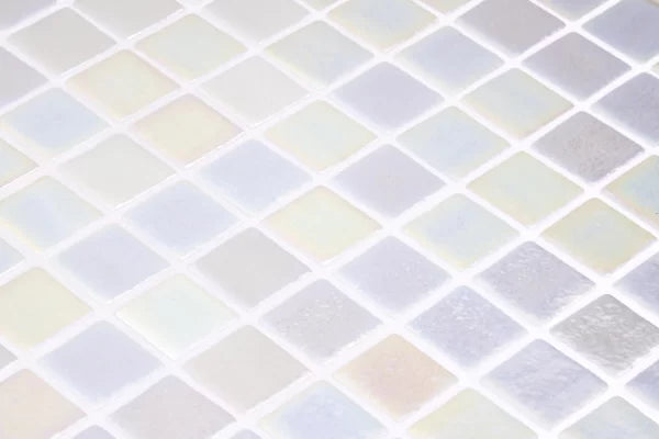Onix Opalescent Blanco Pool Tile